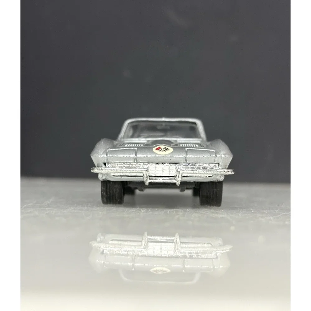 MC Toy Die Cast 1963 '63 Split Window SWC Corvette 1/38 Scale Pull Back Silver